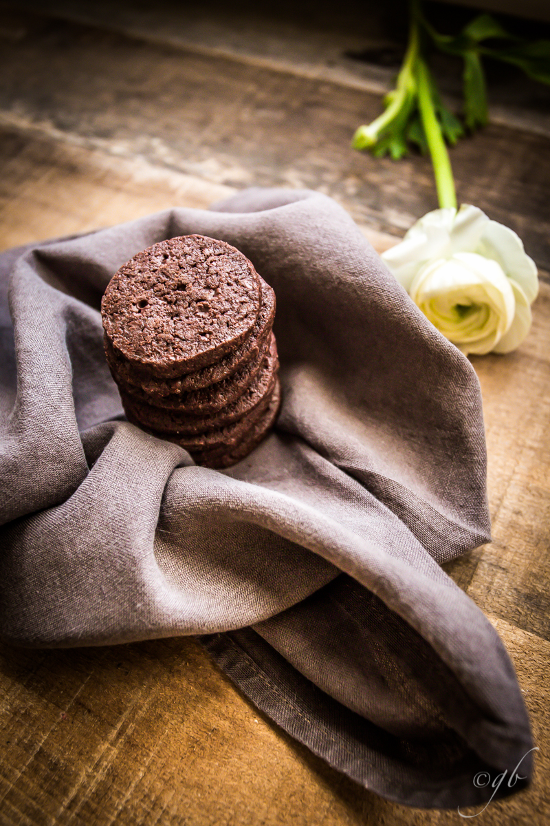 Biscotti al cioccolato fondente e fior di sale