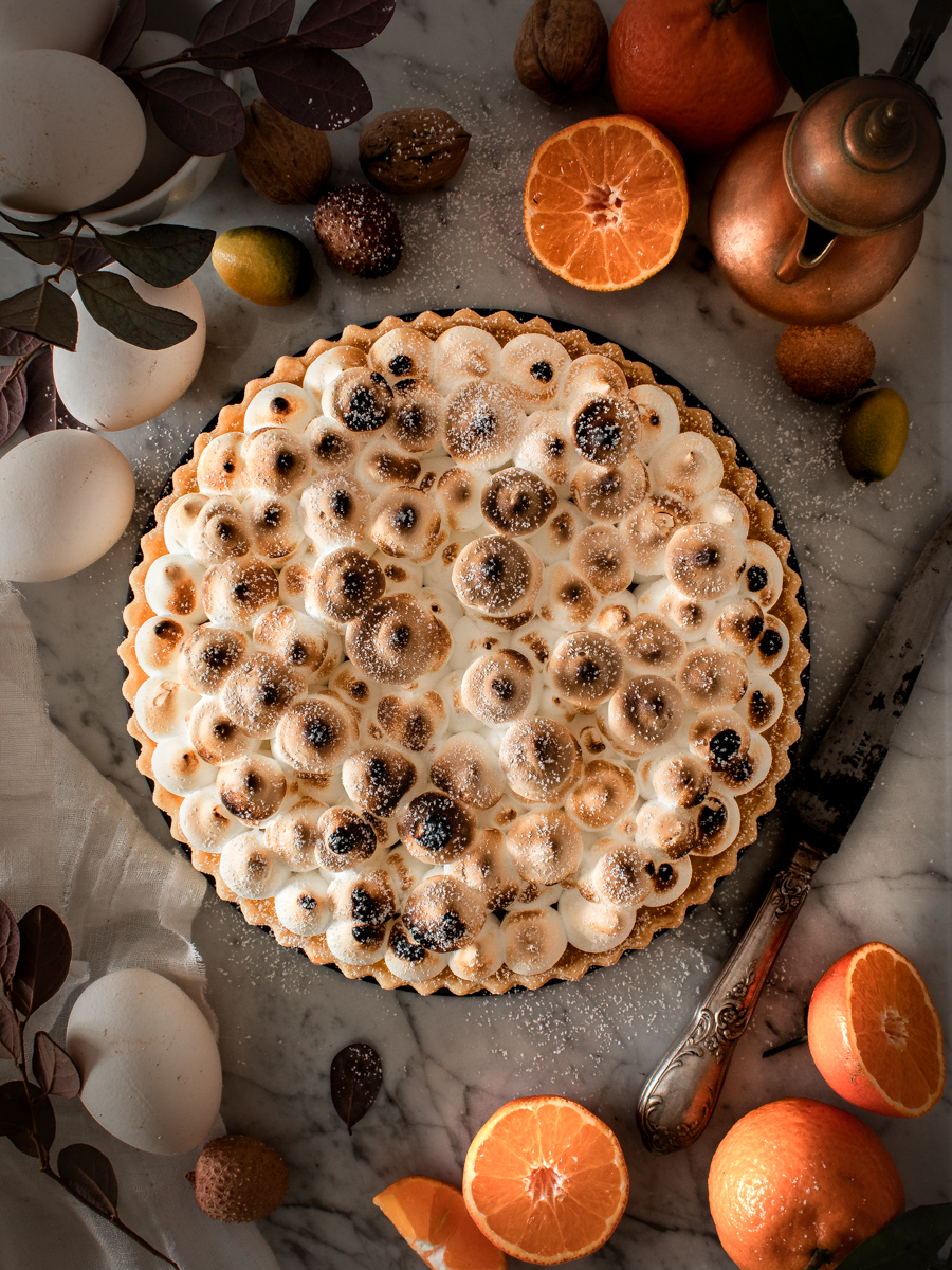 crostata con meringa italiana e crema alle clementine
