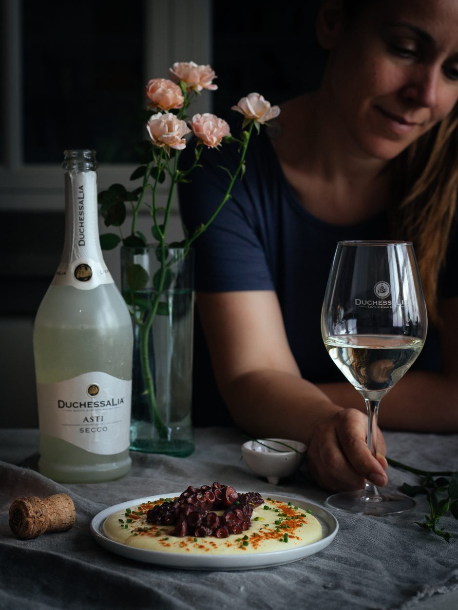 POLPO COTTO NELLA SUA ACQUA con spuma di patate