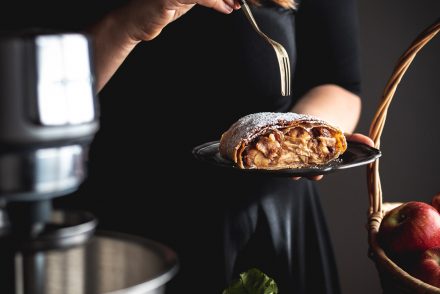 Strudel di mele, la ricetta perfetta e originale