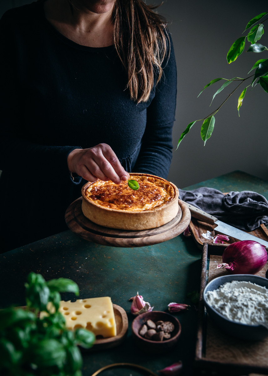 La ricetta originale francese senza panna della Quiche Lorraine