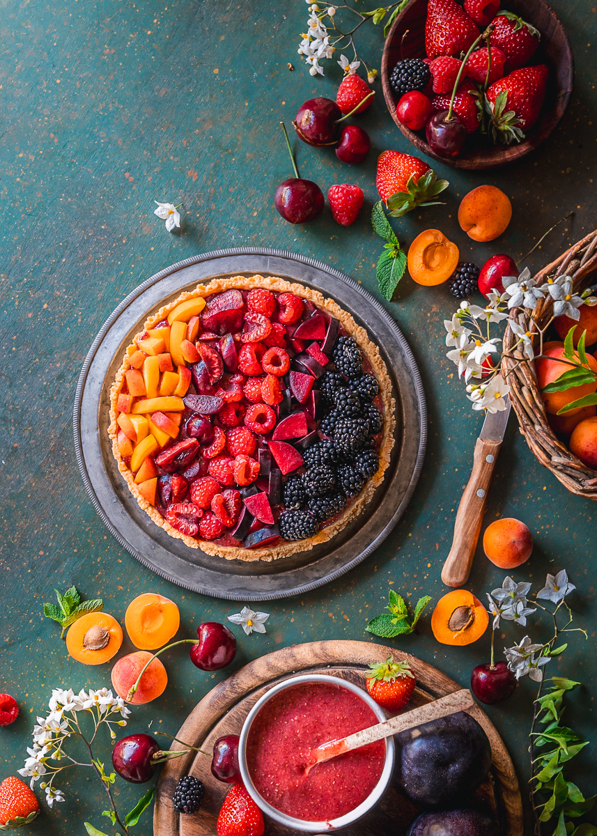 CROSTATA VEGANA CON CONFETTURA RAW DI FRAGOLE E CHIA
